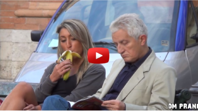 banana-prank-eavisa