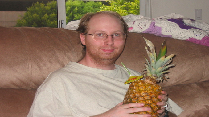 ananas-roar-dating-satire-humor-eavisa