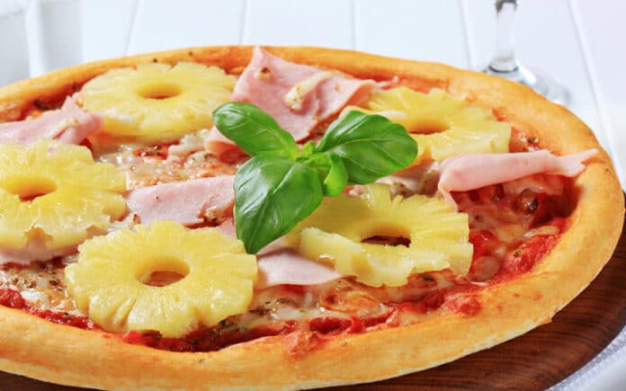 pizza-ananas-humor-satire-eavisa